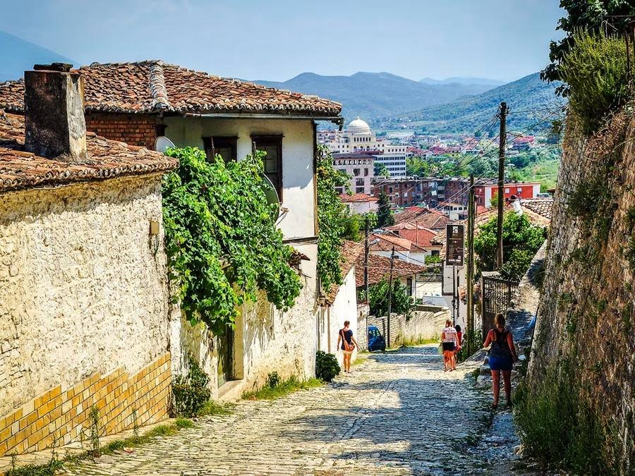 Berat — photo 13