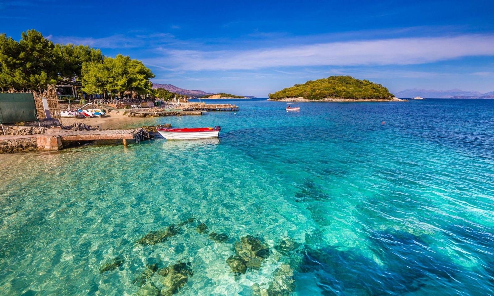Turquoise water and the small islands off Ksamil