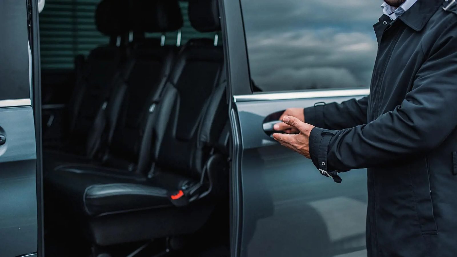 Private air-conditioned vehicle with professional driver