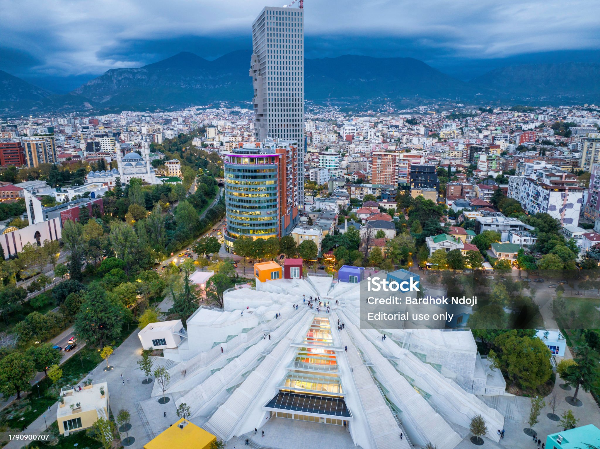 Tiranë